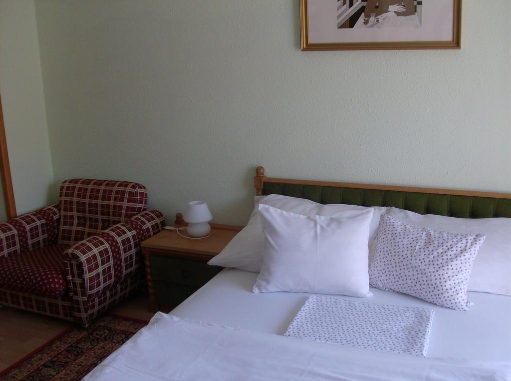 Zsuzsanna Haz Hotel Hévíz Екстериор снимка